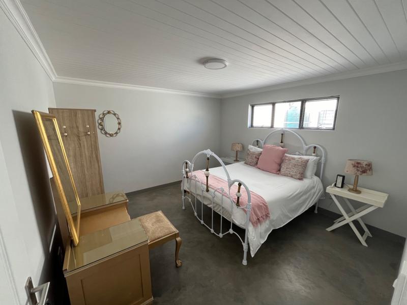 4 Bedroom Property for Sale in Britannia Bay Western Cape